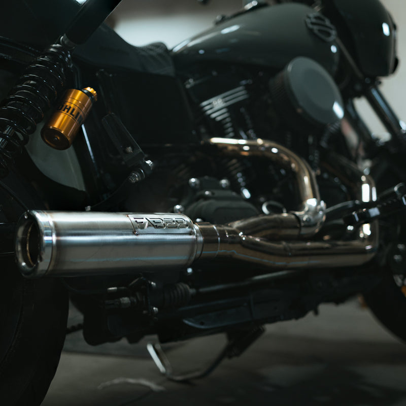 Load image into Gallery viewer, Fab 28 Dyna High Output Exhaust
