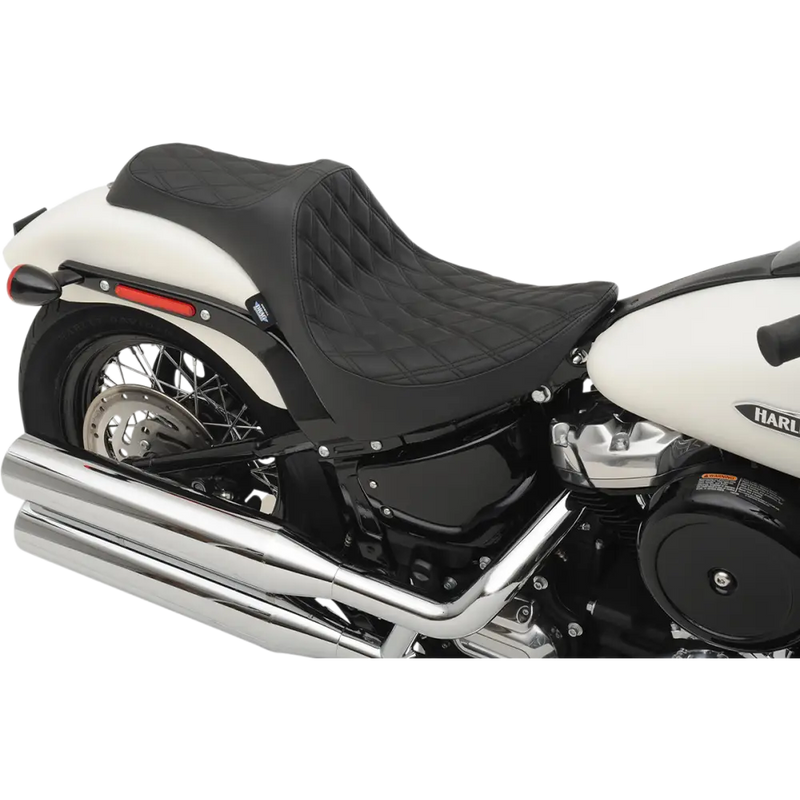 Load image into Gallery viewer, Drag Specialties Predator III Seat Softail
